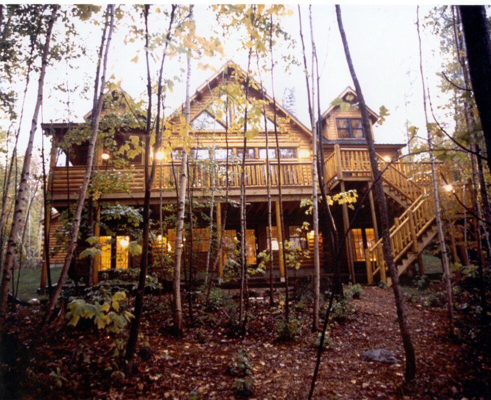 The Kezar Lake Aurora Log Homes